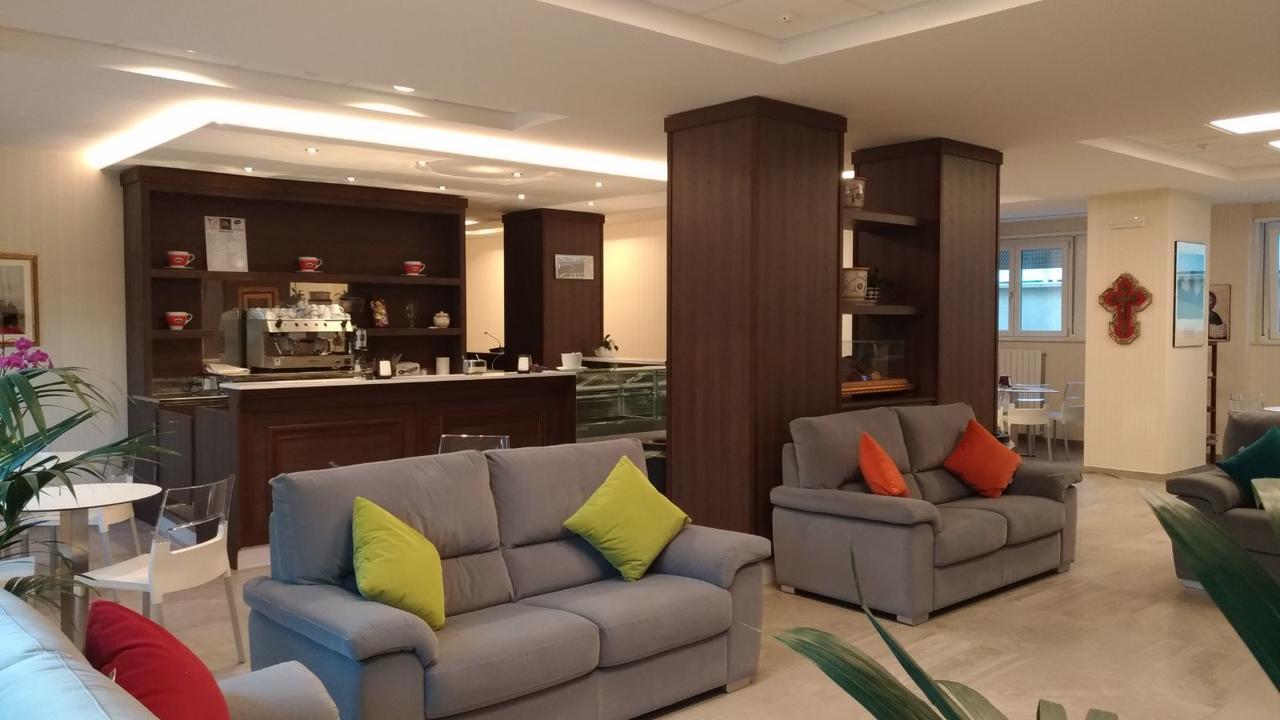 Casa Ospitalita San Giuseppe Bed & Breakfast ลาควิลา ภายนอก รูปภาพ